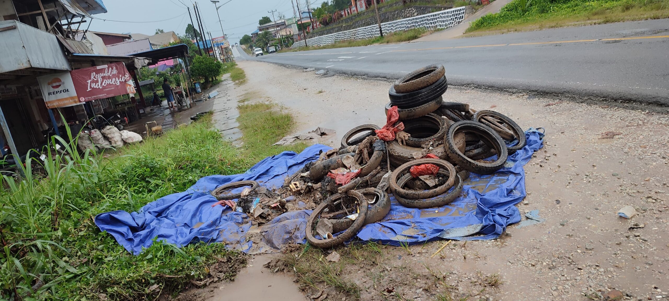 Himbauan kepada masyarakat desa Hilir terkait sampah usaha