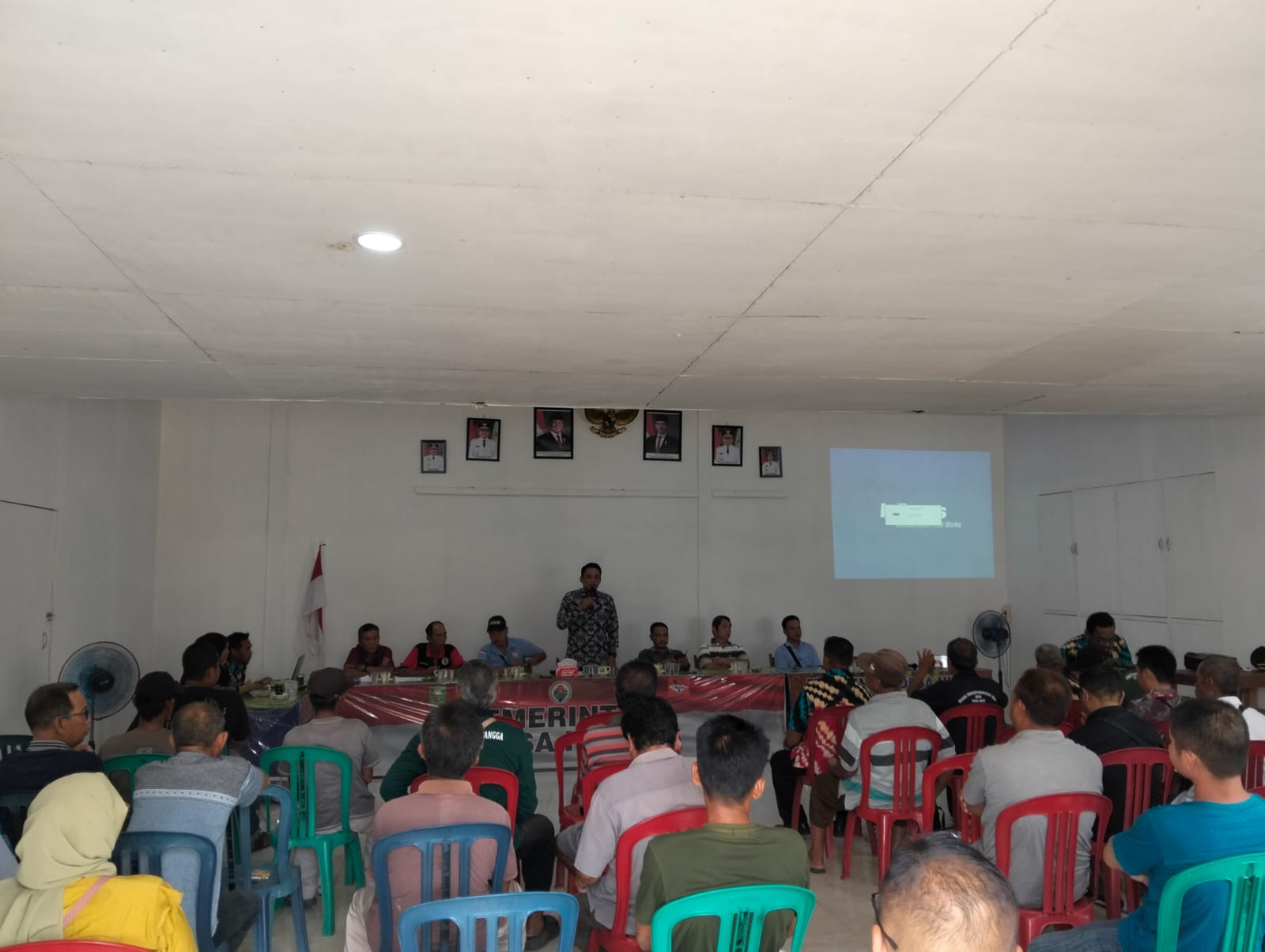 Pertemuan penentuan Tanah Ulayat desa Hilir 4